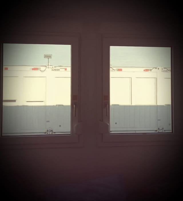 Ich schaue aus dem Fenster...