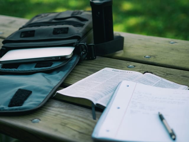 Erfolgreich ins Studium starten – 10 Tipps für Studierende mit Migrationsgeschichte