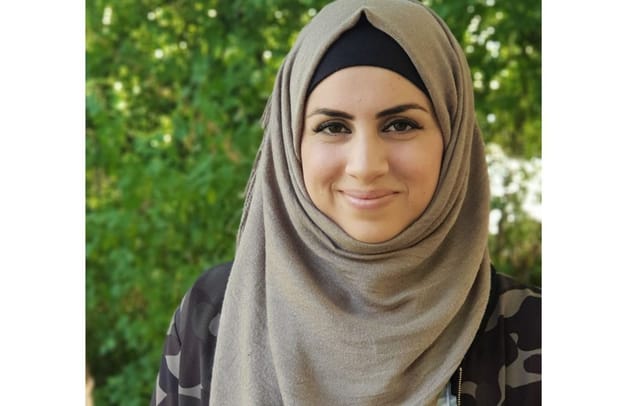 Hiba Nasab lebt seit 2019 mit ihrem Mann und ihrer Tochter in Kassel. Foto: Ammar Sommak.
