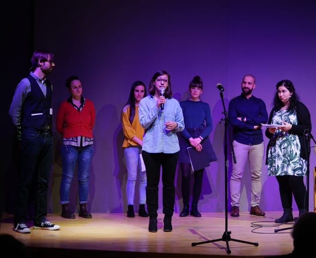 Literally Peace organisiert Lesungen mit Autor*innen unterschiedlicher Herkunft. Foto: Lukas Karwan