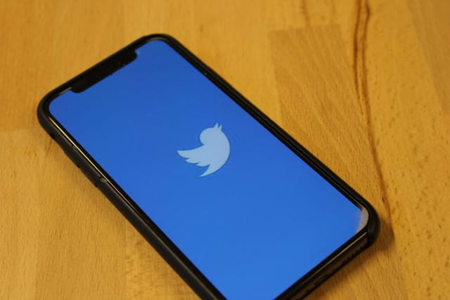 Was tun gegen Fake News und Hass im Netz?