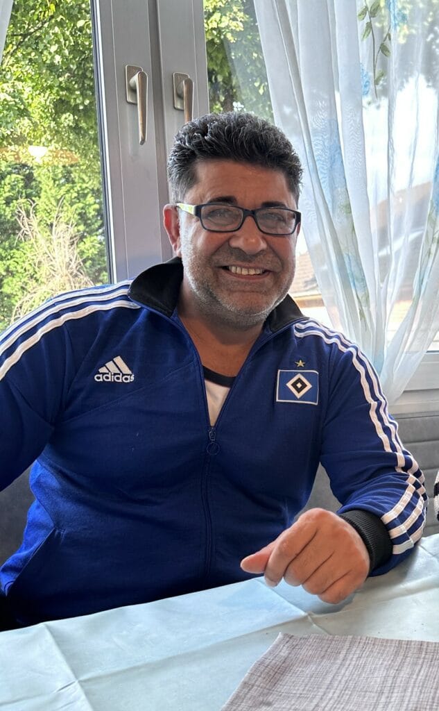Dave Rahimi: “Der liebe Gott hat mir geholfen und deshalb helfe ich”