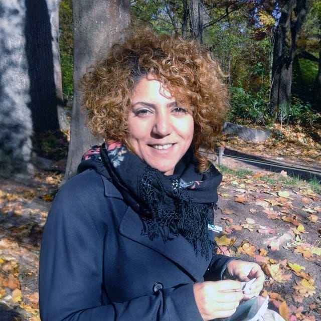 Narges Kalhor: Ich bin nicht dumm, ich kann nur eure Sprache nicht!