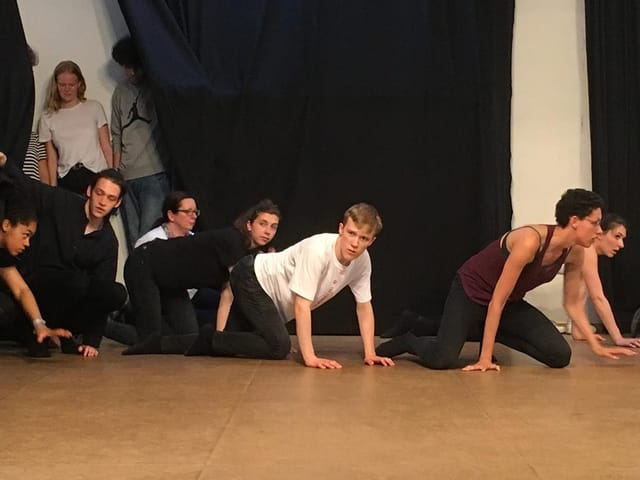 Das Theaterprojekt „Robinson Crusoe – Gestrandet in Metropolis“