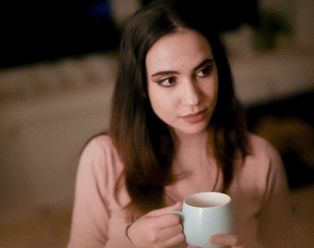 Sara Jamous über ihr Aufwachsen in Palästina und den Krieg in Gaza