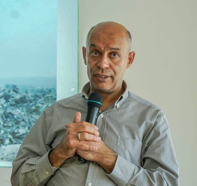 Ein Bein in Gaza, der andere in Deutschland