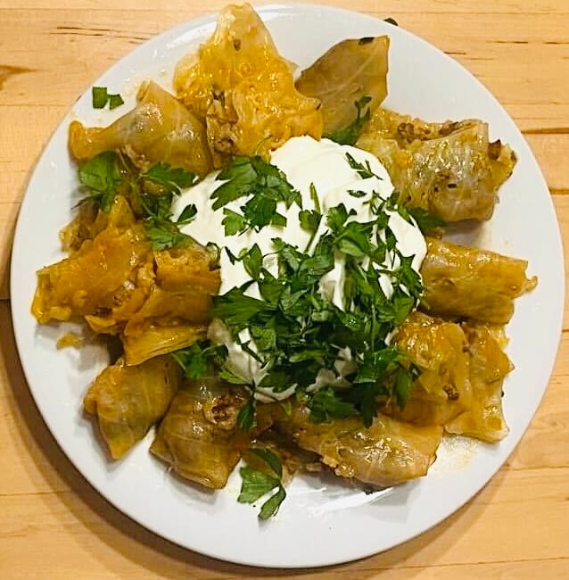 Traditionelles Sarma: Eingewickelt in Erinnerung