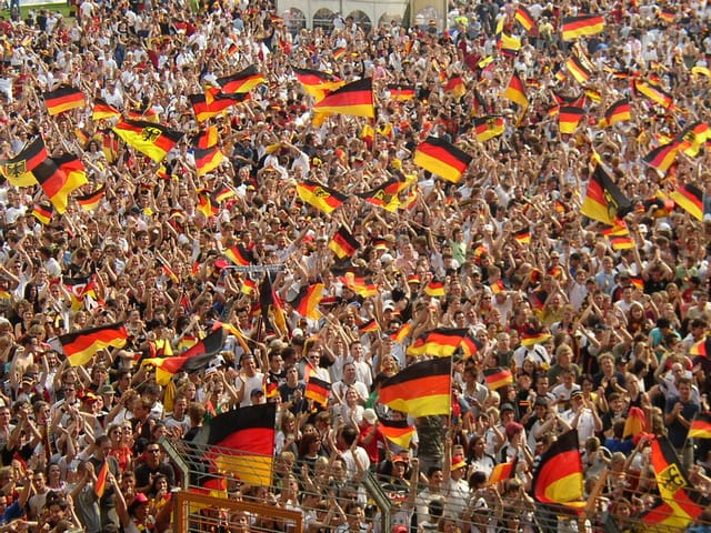 Was hat die deutsche Nationalmannschaft mit dem Krieg im Libanon zu tun?