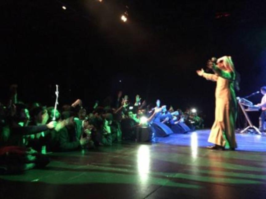 Omar Souleyman auf der Bühne